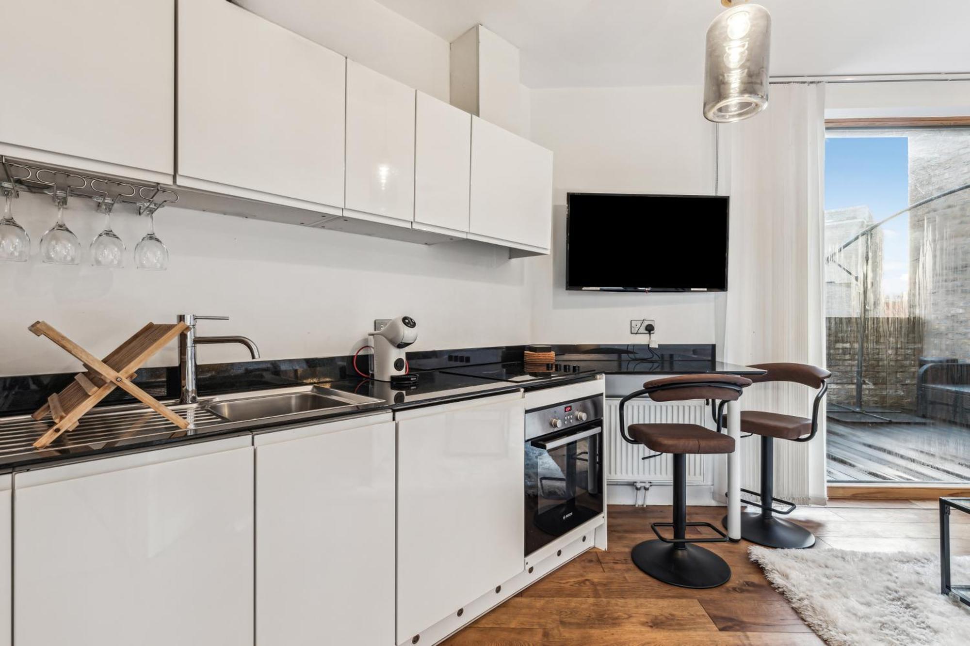 Modern Designed 2 Bed Penthouse Sleeps Five Appartamento Londra